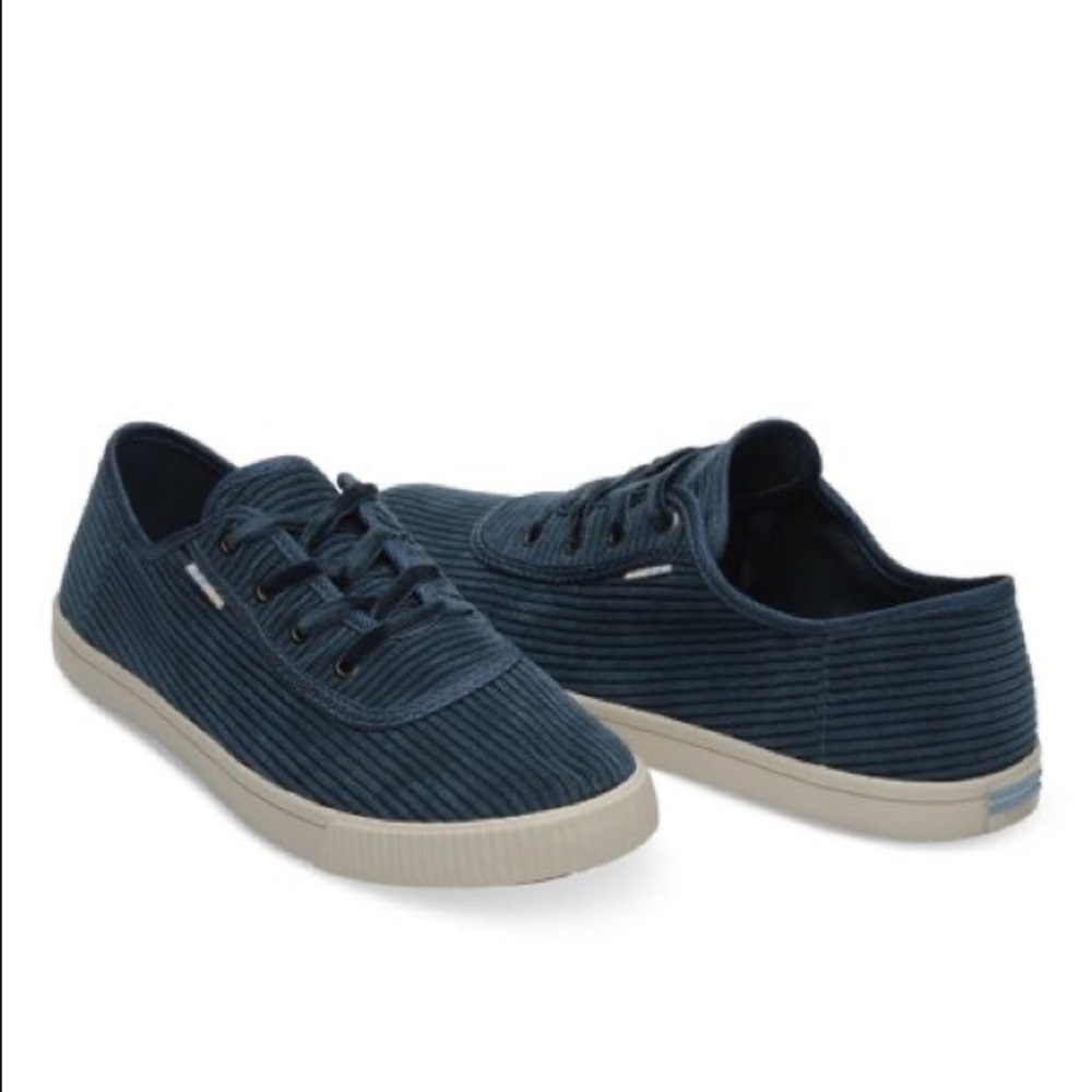 NWT TOMS Carmel teal corduroy sneakers size 8